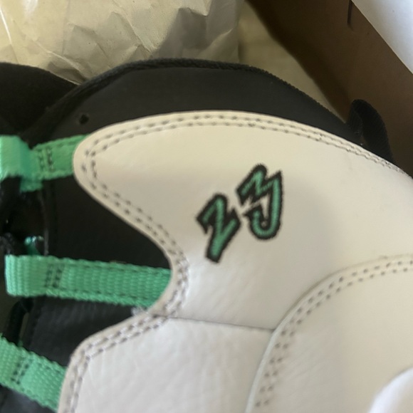 AIR JORDAN 10 RETRO 30TH GG VERDE - SIZE 6Y - Picture 9 of 10